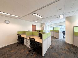 Gateway West (D7), Office #639845331